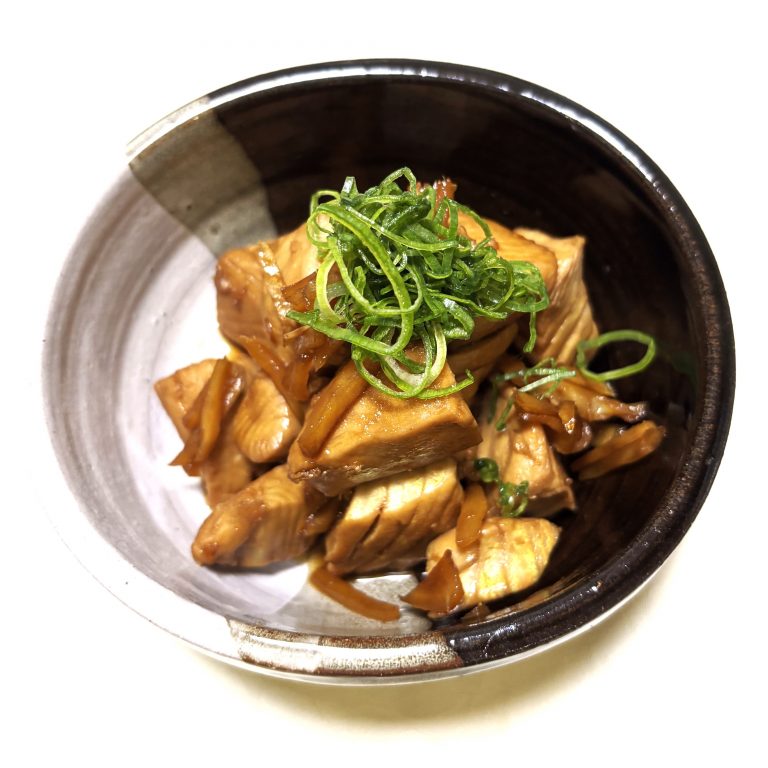 まぐろの角煮　（煮つけ醤油　濃口を使用したレシピ）
