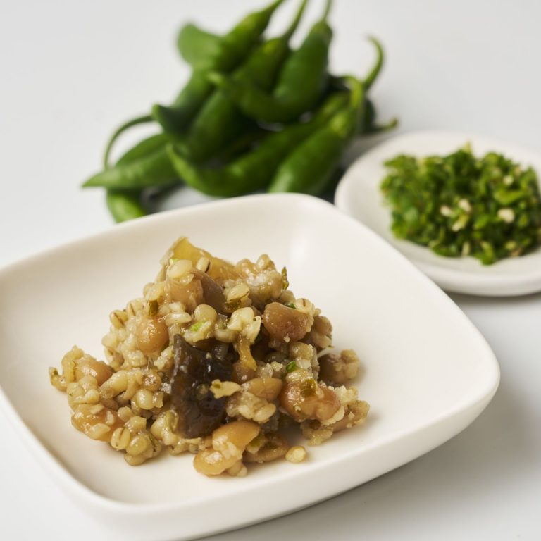 10月30日に新しい金山寺味噌が発売されます！青唐辛子金山寺味噌　新発売！！